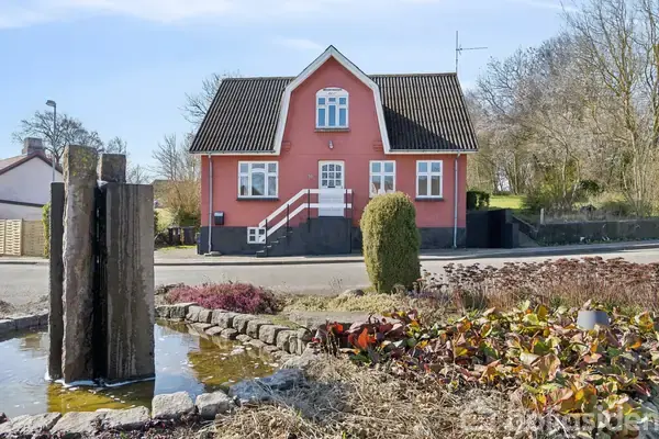 Villa på Veddum Hovedgade 10, 9560 Hadsund