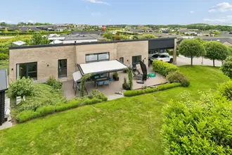 Villa på Løgten Østervej 107, 8541 Skødstrup