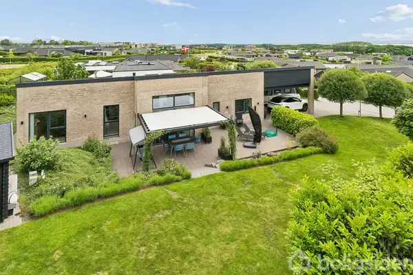 Villa på Løgten Østervej 107, 8541 Skødstrup