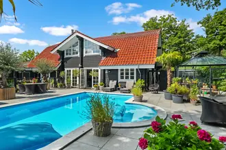 Villa på Ellevej 24, 2680 Solrød Strand
