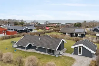 Fritidshus på Glænøvej 16, Bønnerup Strand, 8585 Glesborg