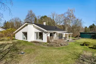 Fritidshus på Nøddevej 16, Thorsager, 8410 Rønde