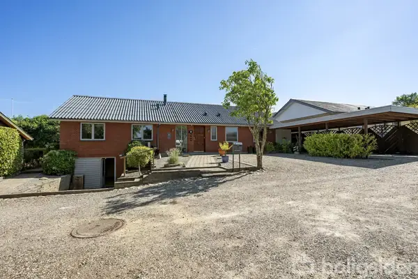 Villa på Holmgaardsvej 22, 8990 Fårup