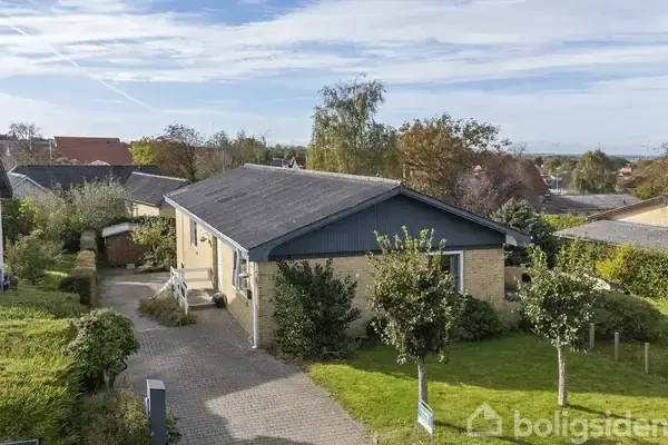 Villa på Højvej 11, 9830 Tårs