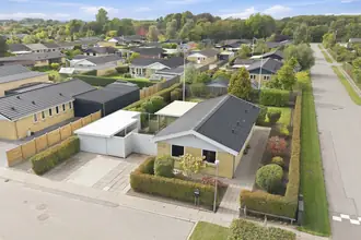 Villa på Skovgårdsvænget 550, 8310 Tranbjerg J