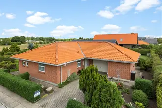 Villa på Ferskenvej 1, 8920 Randers NV