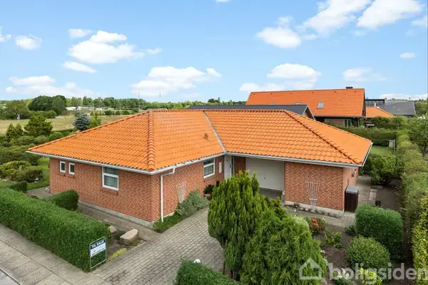 Villa på Ferskenvej 1, 8920 Randers NV
