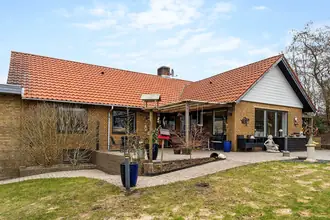 Villa på Raunsbjergvej 6, 6973 Ørnhøj