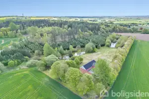 Landejendom på Herredsvejen 20, 8883 Gjern