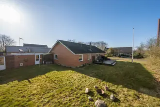 Villa på Peter Bangs Vej 5, Fjelstervang, 6933 Kibæk