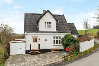 Villa på Battrupvej 1, Ravnholt, 8310 Tranbjerg J