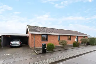 Villa på Bankagervej 75, Ølsted, 8723 Løsning