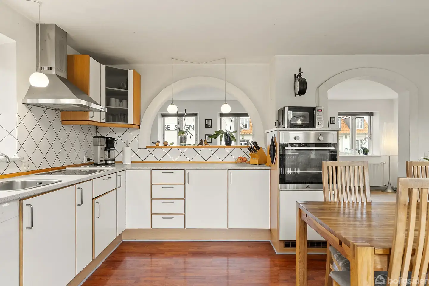 Moderniseret og indbydende villa - Visning 4