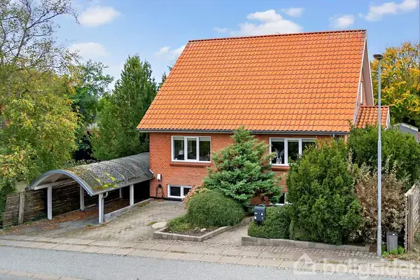 Villa på Vestre Kirkegårdsvej 23, 7700 Thisted
