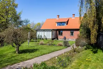 Villa på Hovedvejen 215, Bering, 8361 Hasselager