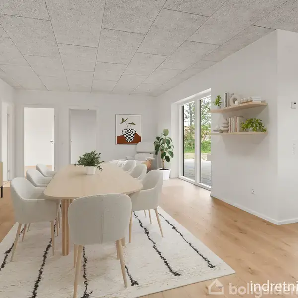 Et moderne spisestuemøbel med seks lyse stole står på et tæppe. Væggene har abstrakte kunstværker, og et vindue giver udsigt til en terrasse. Tekst: "Indretningsforslag".