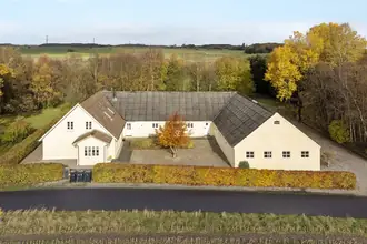 Landejendom på Rotterdamvej 5, Rotterdam, 8620 Kjellerup