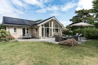 Fritidshus på Strandvejen 6, 3220 Tisvildeleje