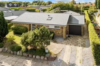 Villa på Lundsvænget 4, Næsby, 5270 Odense N
