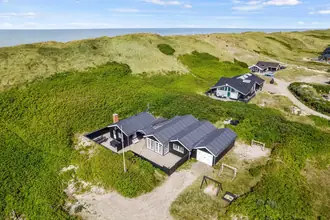 Fritidshus på Julianevej 190, Bjerregaard, 6960 Hvide Sande