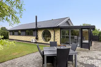 Villa på Tværvej 3, 4050 Skibby