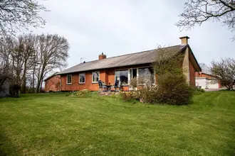 Landejendom på Efterskolevej 13, Galtrup, 7950 Erslev