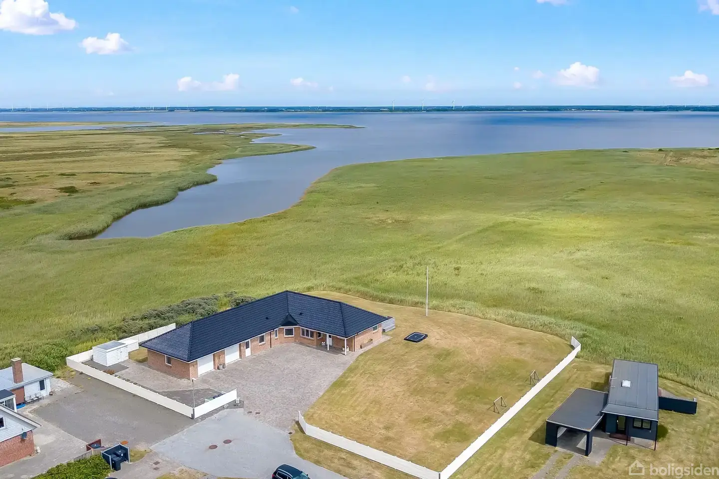 Villa på Hjelmevej 10, 6990 Ulfborg