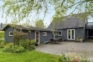 Villa på Ladbyvej 67, 4700 Næstved