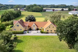 Villa på Overtvedvej 30, Allesø, 5270 Odense N