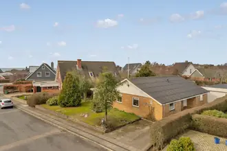 Villa på Drosselvænget 6, Hjerting, 6710 Esbjerg V