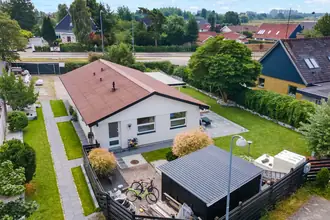 Villa på Vallensbæk Strandvej 334, 2665 Vallensbæk Strand