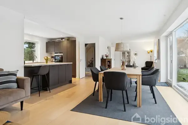 Villa på Røglevangen 8, 4000 Roskilde