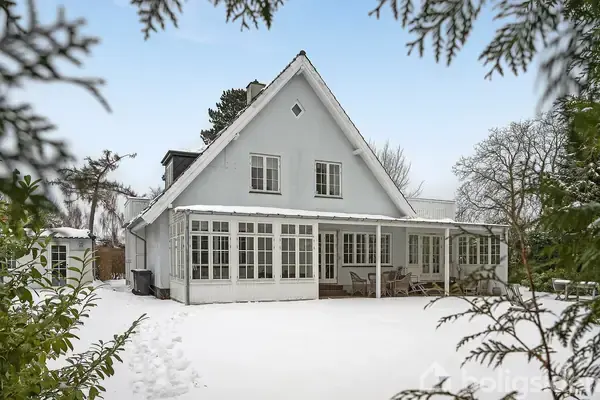 Villa på Hjortevangen 3, 2920 Charlottenlund