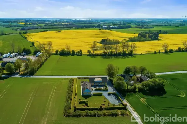 Landejendom på Snesere Torpvej 15, 4733 Tappernøje