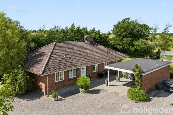 Villa på Rostrup Byvej 26, 9510 Arden