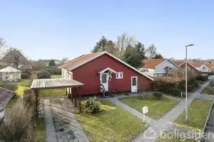 Villa på Jyväskylävej 9, 6700 Esbjerg