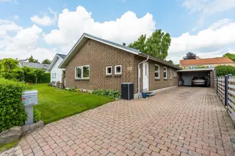 Villa på Eriksminde 50, 8450 Hammel