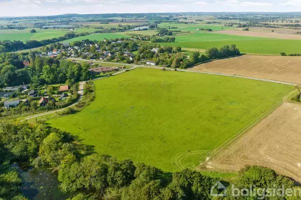 Helårsgrund på Præstevænget 1A, st., 4735 Mern
