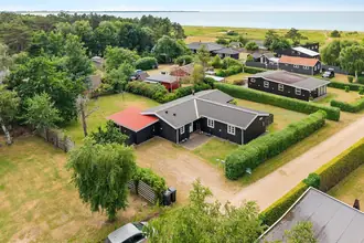 Fritidshus på Lynglodsvej 23, Bjerge Sydstrand, 4480 Store Fuglede