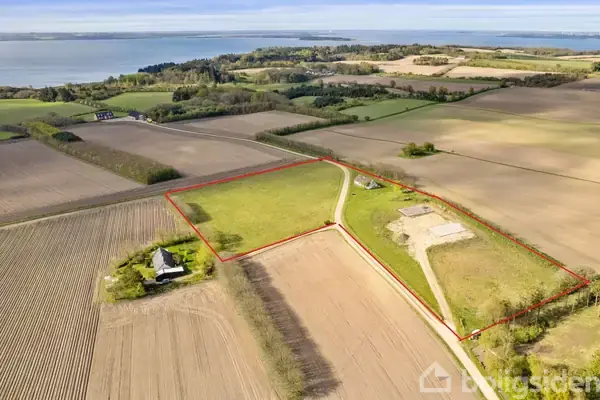 Landejendom på Hesselvej 53, 9640 Farsø