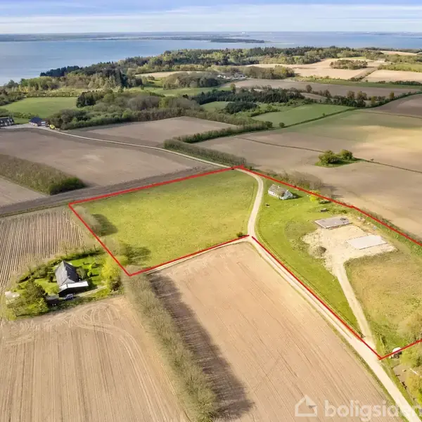 Landejendom på Hesselvej 53, 9640 Farsø