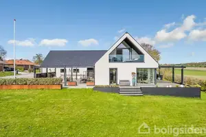 Villa på Stokbrovej 139, 8520 Lystrup