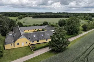 Landejendom på Astrupvej 5, 9575 Terndrup