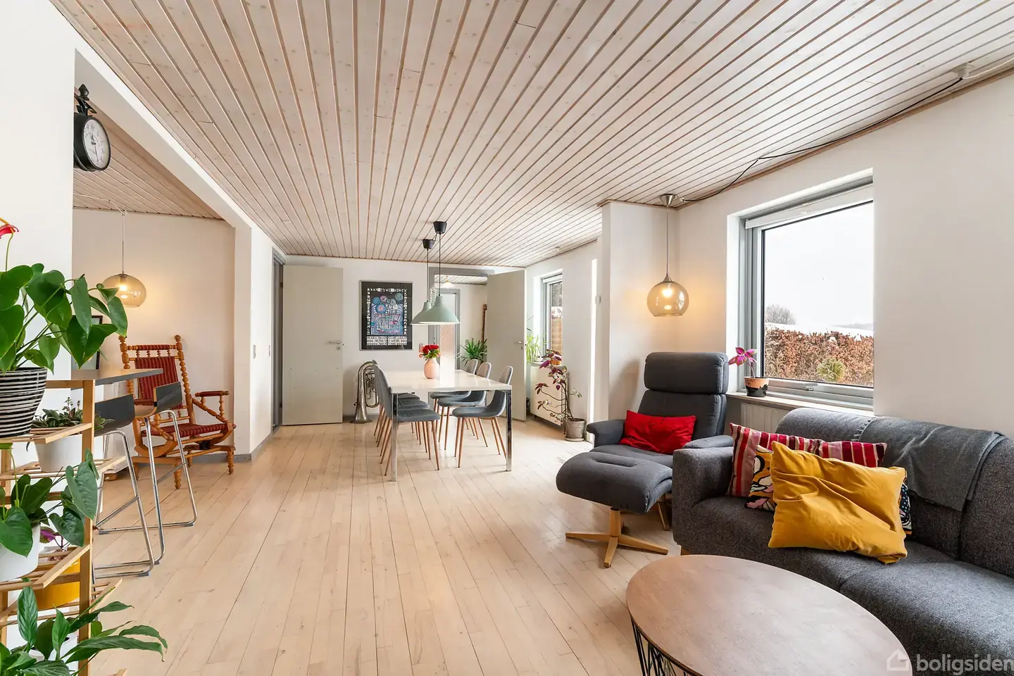 Villa i Hammel med sydvendt terrasse og nærhed til skole, skov og idrætscenter