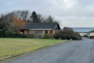 Landejendom på Sognegårdsvej 12, Husby, 6990 Ulfborg