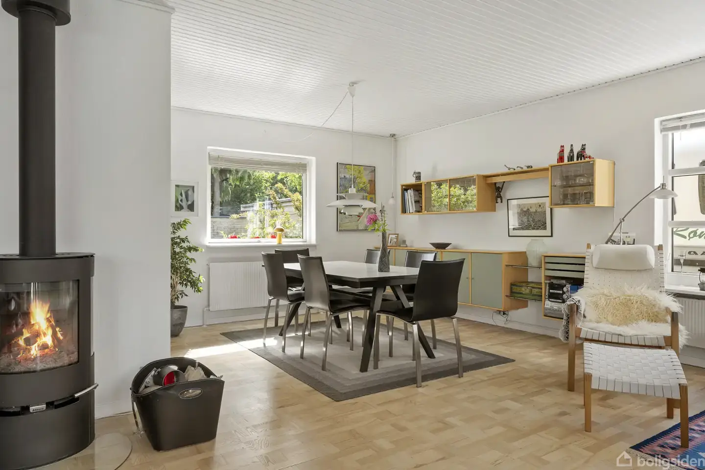 Arkitekttegnet og gennemført kvalitetsvilla med smukke havemiljøer - Visning 3