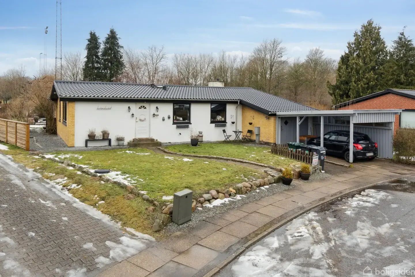 Familievenlig villa med god planløsning og hyggelig have i Aarup