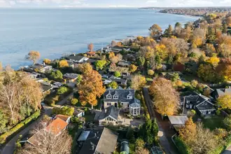 Villa på Grøndahlsvej 2B, Munkerup, 3120 Dronningmølle