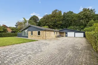 Villa på Bjerringbrovej 19, Tange, 8850 Bjerringbro
