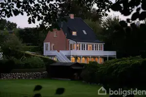 Villa på Dronninggårds Alle 34, 2840 Holte